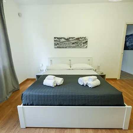 Konukevi La Casa Sui Musei Vaticani 4*